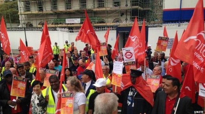 London bus workers to strike over fair pay